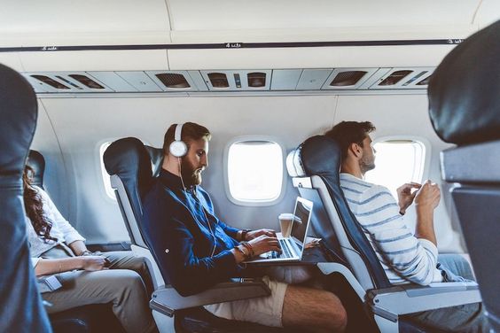 Handy travel tips to make your flight more comfortable